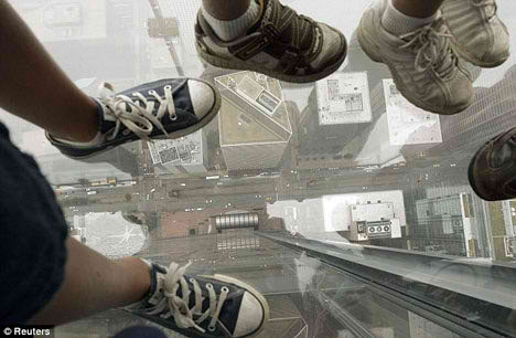 Terrifying View From Sear Tower's Glass Box Balcony